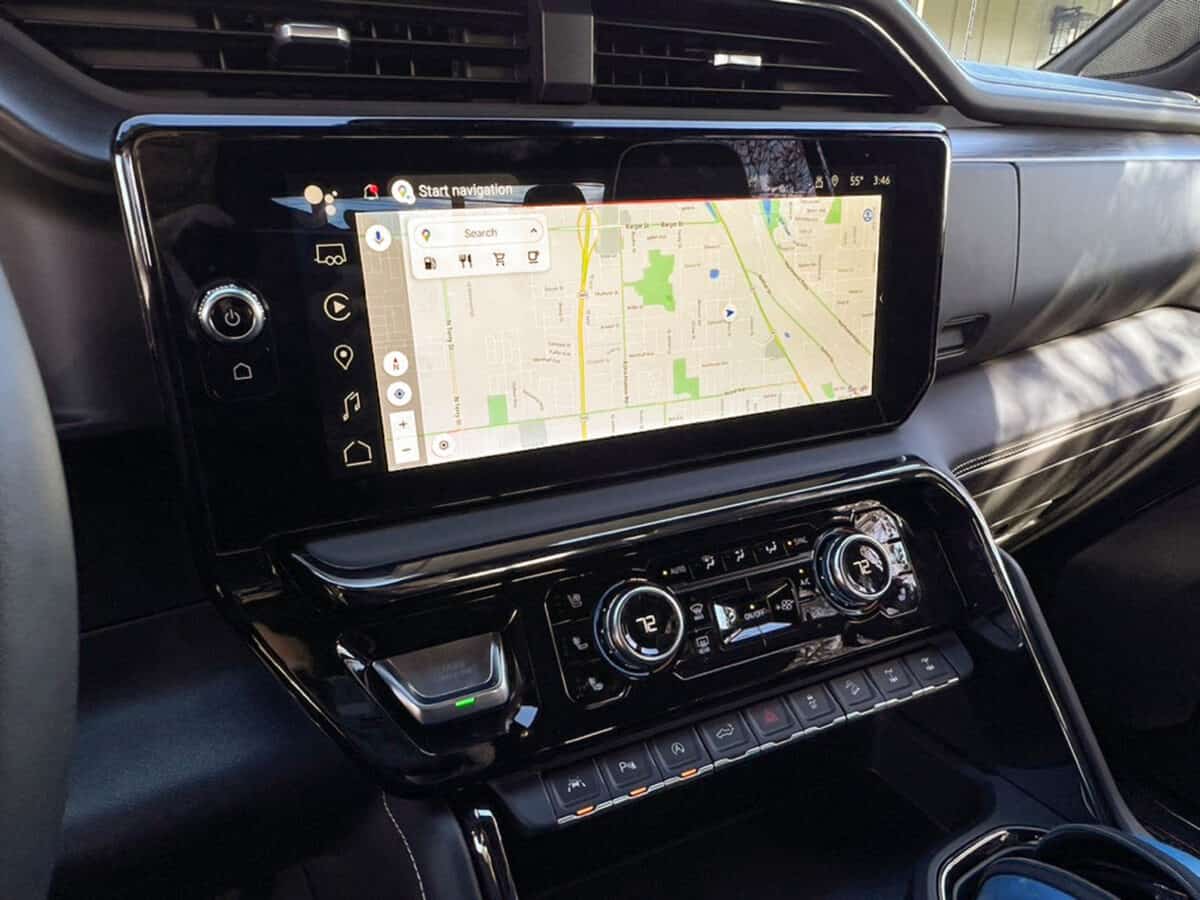GMC-AT4X-Touch-Screen