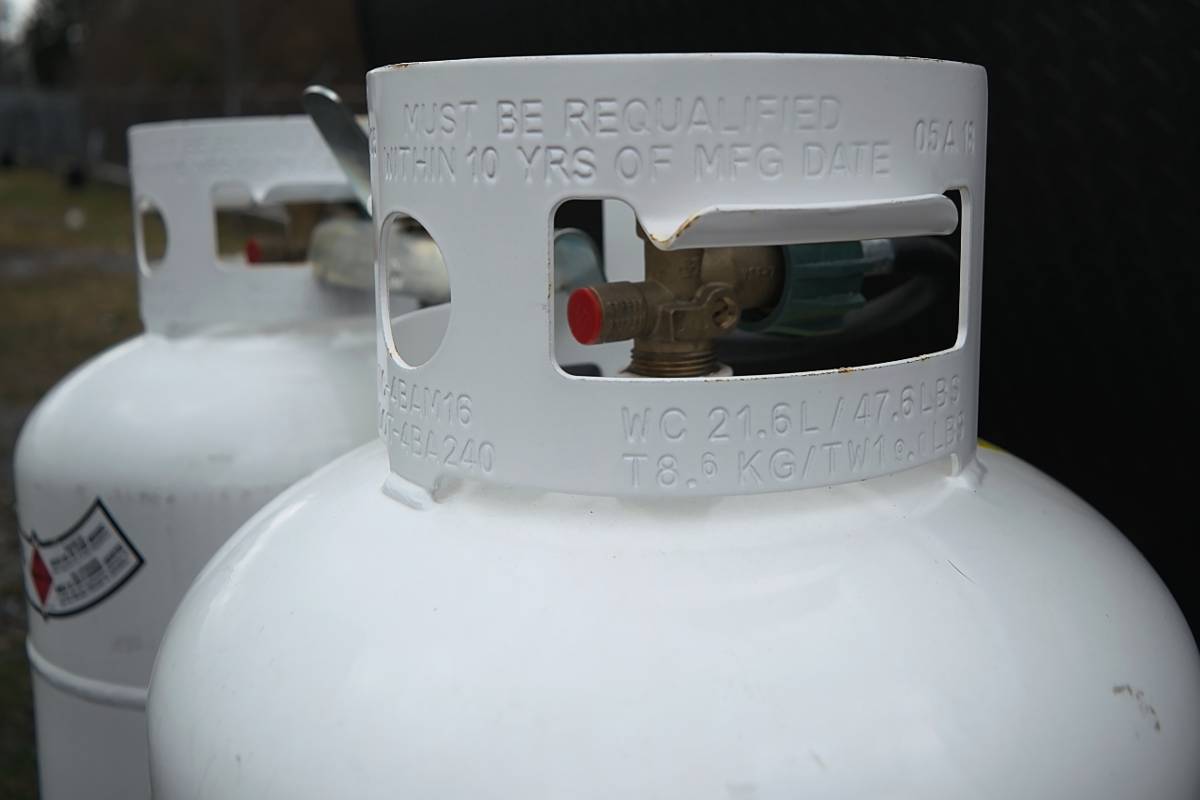 top of RV potable propane tanks