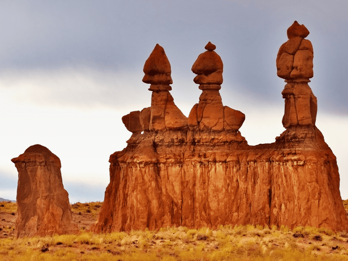 Giant rock formations that look like goblins called hoodoos in Goblin Valley