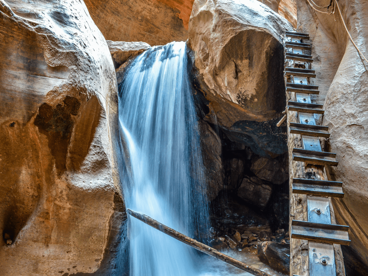 A unique split canyon waterfall at Kanarra Falls