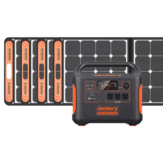 Jackery E1500 with four solar panels